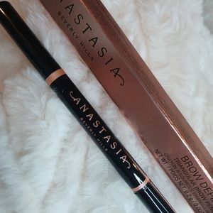 Anastasia Beverly Hills Brow Definer Pencil